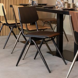 LABEL51 Eetkamerstoel Solid - Zwart - Hout - Zwart Metalen Frame